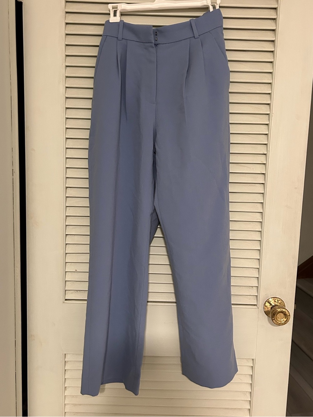 Abercrombie and Fitch Sloane Curve Love High Rise Trouser 2/26 short